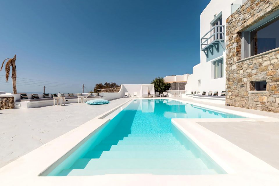 Mykonos villa with private pool